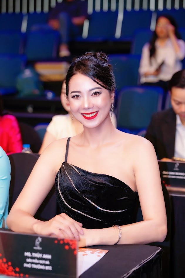 Album Hoa hậu ngành làm đẹp 2